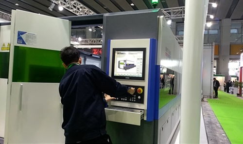 燈塔工廠引領(lǐng)食品工業(yè)與網(wǎng)絡(luò)設(shè)備融合，開啟行業(yè)升級新紀(jì)元